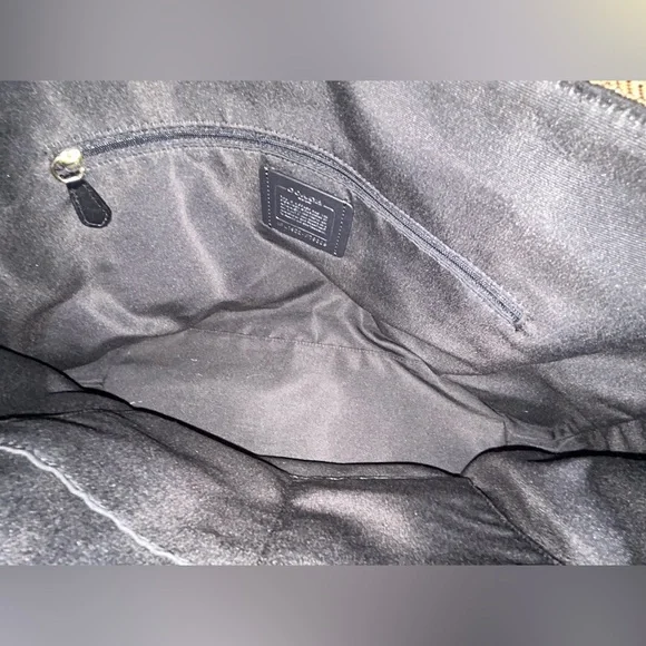 Coach Gallery Tote/Tan and Black/Signature Canvas - Picture 10 of 12